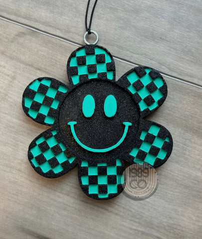 Checkered Flower Freshie